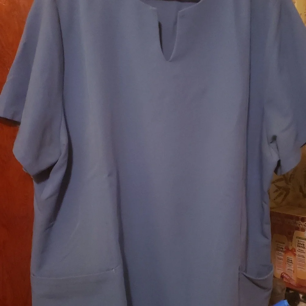 Scrub set - Picture 1 of 4